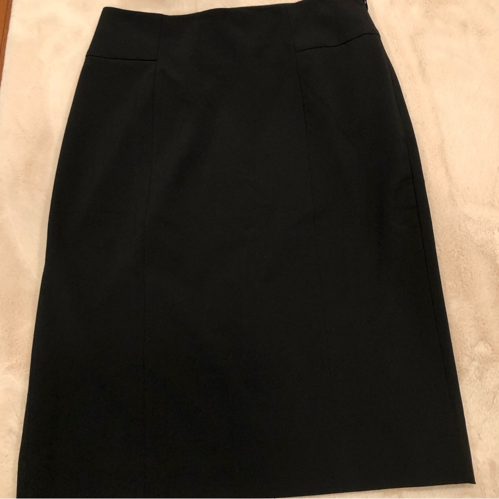 White House Black Market Black Pencil Skirt with Button Detail in Back, Size 6